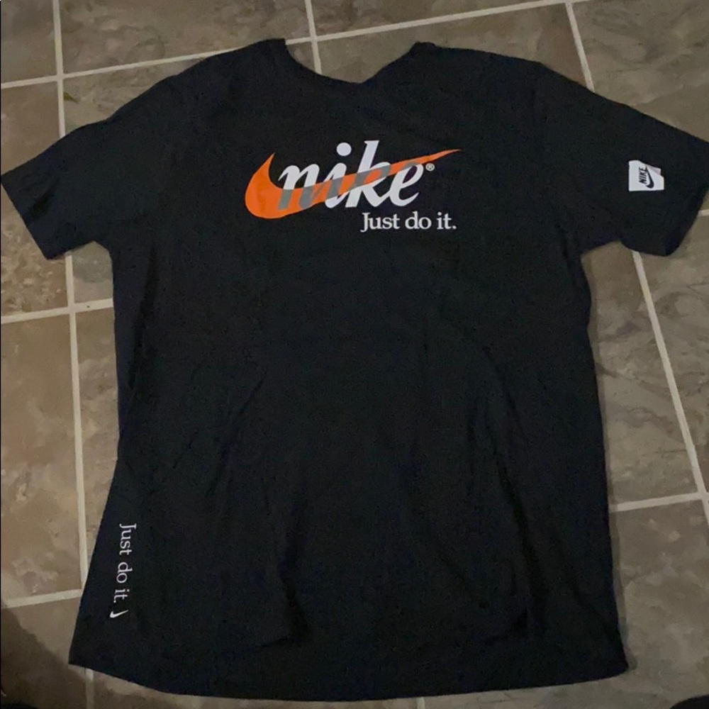 Nike tshirt xl